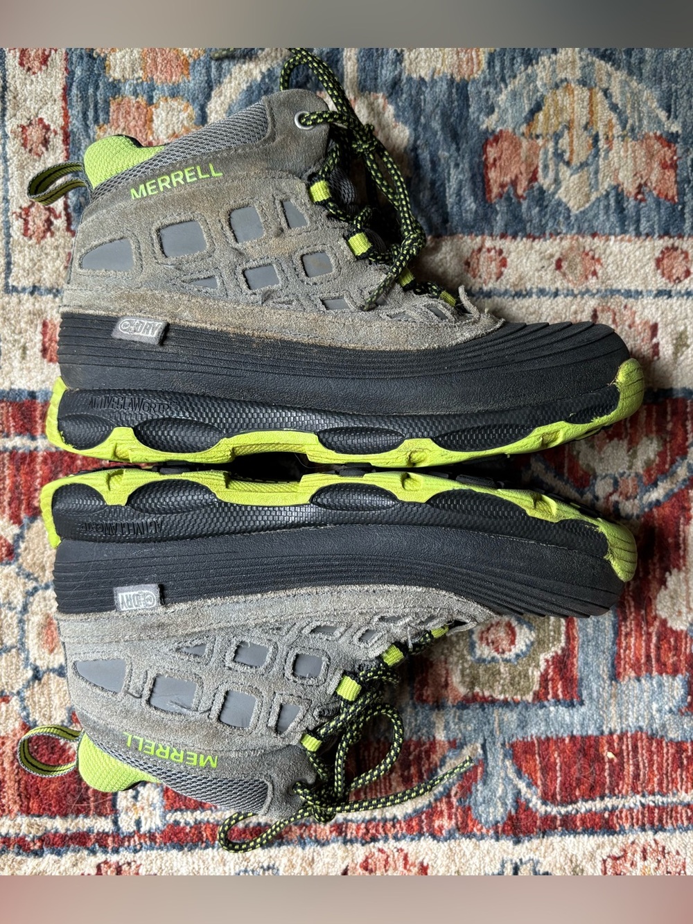 Merrell Kids M-Thermoshiver Snow Boots in a grey, black lime green Size 13.5